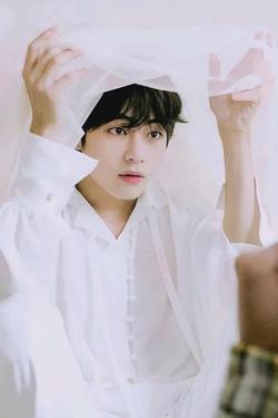 Flipped Chat AI – แชทกับ Kim Taehyung 