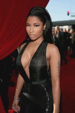फ़्लिप्ड चैट AI – Nicki Minaj के साथ चैट करें