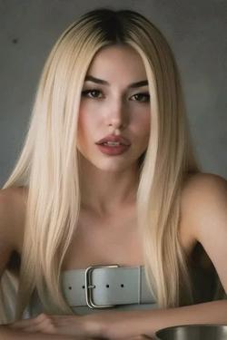 Flipped Chat AI – Chatear con Ava Max 