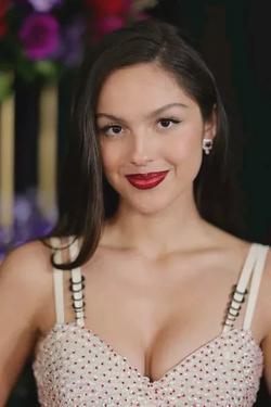 Flipped Chat AI – Chatear con Olivia Rodrigo 