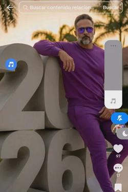 Flipped Chat AI – 與 Julio Mencía 聊天