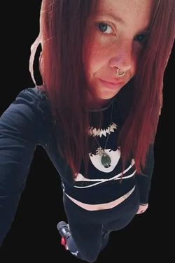 Flipped Chat AI – 與 艾莉·凱特 聊天