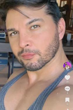 Flipped Chat AI – Chat s Darío Valcázar