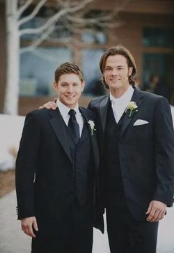 Αναστροφή συνομιλίας AI – Συζήτηση με Jared Padalecki 