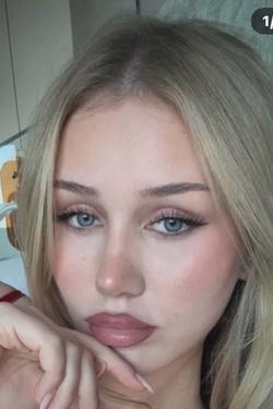 Flipped Chat AI – Chatten mit Gina (Stiefschwester)