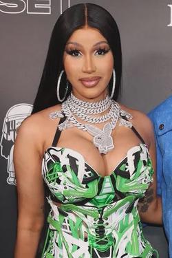 Flipped Chat AI – Sembang dengan Cardi b