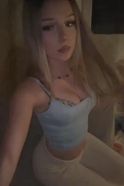 Flipped Chat AI – 與 Zoey 聊天
