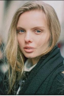 Flipped Chat AI – Csevegés Astrid