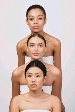 Flipped Chat AI – Chat dengan Sheïna Ron, Ema Fost, Yumi Eko