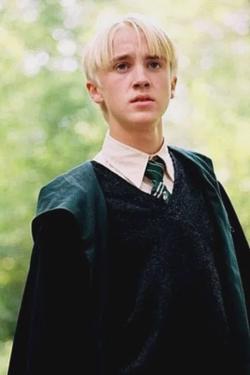 الذكاء الاصطناعي للدردشة المعكوسة – الدردشة مع Draco Malfoy 