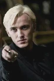 الذكاء الاصطناعي للدردشة المعكوسة – الدردشة مع Draco Malfoy 