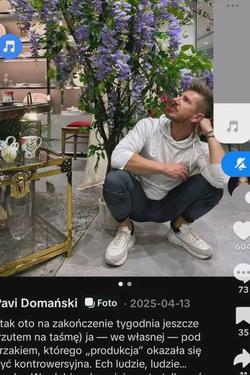 Flipped Chat AI – Чат с Adrián Valderrama