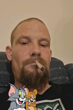 الذكاء الاصطناعي للدردشة المعكوسة – الدردشة مع Smokey-mc-pot 