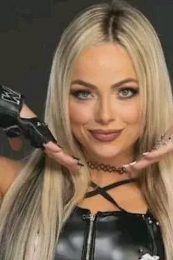 Flipped Chat AI – Discuter avec Liv Morgan 