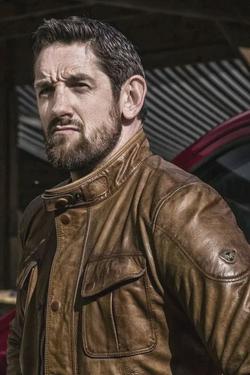 Flipped Chat AI – Chat cu Wade Barrett
