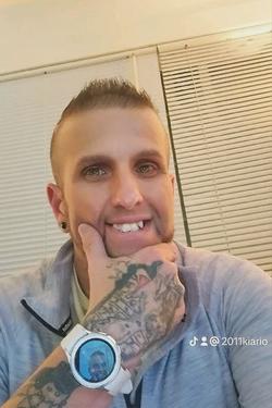 Flipped Chat AI – Chatta med Drew Mathews 
