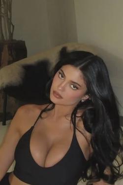 Flipped Chat AI – Chatta med Kylie 