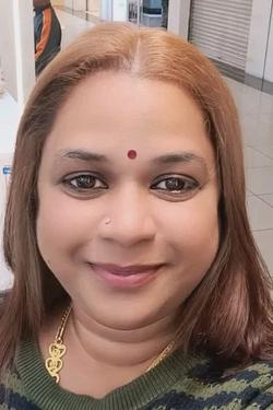 Flipped Chat AI – Chat cu Saanvi Kalra