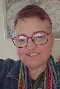 Odwrócony czat AI – rozmawiaj z Rowan Thorne