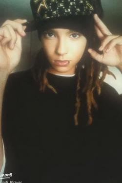 AI trò chuyện đảo ngược – Trò chuyện với Tom kaulitz