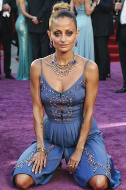 Flipped Chat AI – Sembang dengan Nicole Richie