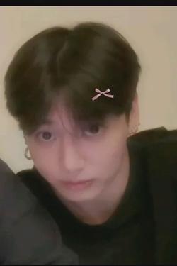फ़्लिप्ड चैट AI – Jungkook  के साथ चैट करें