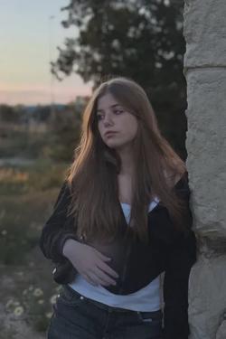 Çevrilmiş Sohbet Yapay Zekası –  Sofiaile sohbet edin