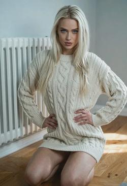 Flipped Chat AI – Chat cu Heidi's Dangerous Game