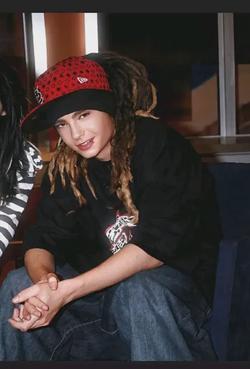 Flipped Chat AI – Chatta med Tom Kaulitz