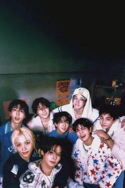 Omgedraaide chat AI – Chat met Straykids enemies to lovers 8
