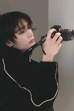 Flipped Chat AI – Bate-papo com Hwang Hyunjin