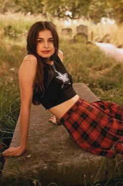 Flipped Chat AI – razgovarajte s Hope Sandoval