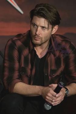 الذكاء الاصطناعي للدردشة المعكوسة – الدردشة مع  Jensen Ackles