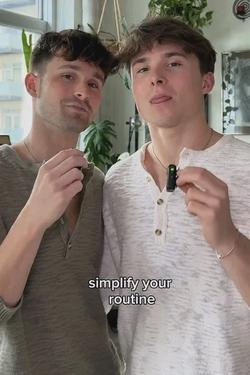 फ़्लिप्ड चैट AI – Griffin & Spencer के साथ चैट करें