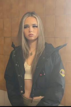 Flipped Chat AI – Чат с Amilia