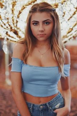Omgedraaide chat AI – Chat met Jada Facer
