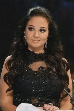 फ़्लिप्ड चैट AI – Tulisa Pauline Contostavlos  के साथ चैट करें