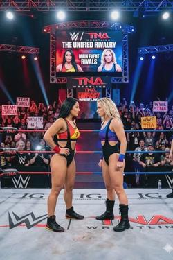 Flipped Chat AI – Csevegés Isabella vs Natalie 