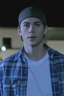 Flipped Chat AI – Chatear con Dylan O'Brien 