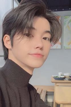 Flipped Chat AI – Chatear con Jinhwan
