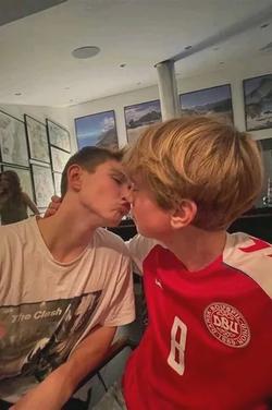 Odwrócony czat AI – rozmawiaj z Kasper Vestergaard