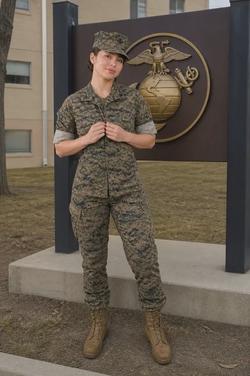 Flipped Chat AI – Чат с Cpl. Danielle “Dani” Pierce