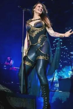Flipped Chat AI – Bate-papo com Floor Jansen