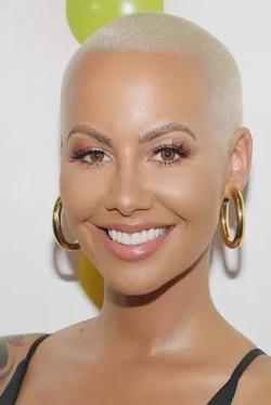Flipped Chat AI – Chatten mit Amber rose 