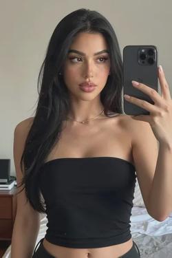 Flipped Chat AI – Чат с Ximena Valadez
