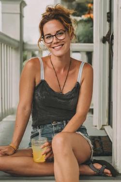 Flipped Chat AI – kalbėkite su Rissa