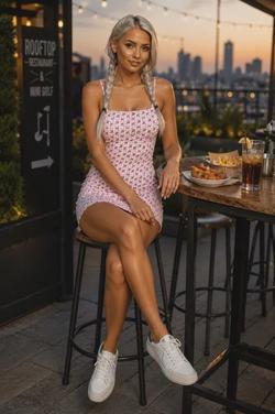 Flipped Chat AI – Csevegés Alora Banks