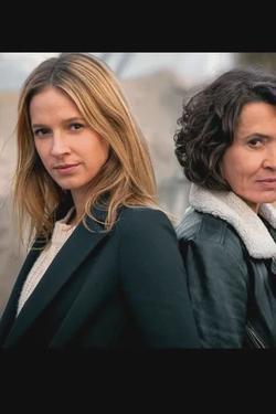 Flipped Chat AI – แชทกับ Johanna und Lena aus Tatort