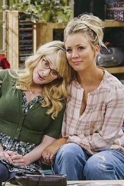 Flipped Chat AI – Chatear con Penny y Bernadette 
