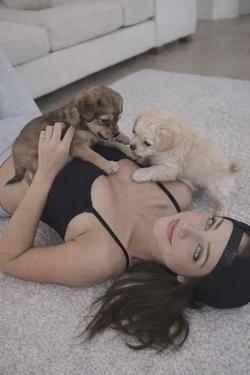 Flipped Chat AI – Chatta con Christina Wells